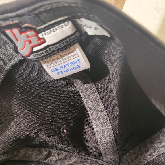 Vintage NWOT Reebok Hat Cap OS Rbk Logo Black Embroidered - Picture 7 of 10